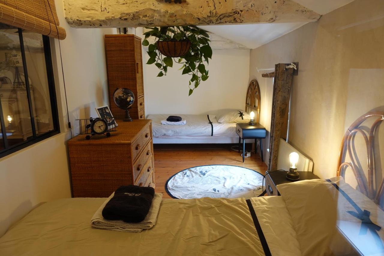 Gite 4 Etoiles Avec Hebergement Insolite - 10 Personnes Foussais 外观 照片